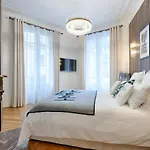 Luxury 2-Bedroom For 6 - Avenue Montaigne
