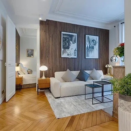 Luxury 2-bedroom For 6 - Avenue Montaigne Appartamento *