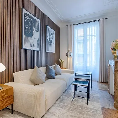 Luxury 2-bedroom For 6 - Avenue Montaigne Appartamento Parigi